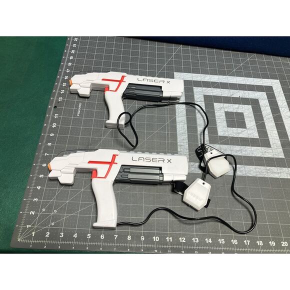 Laser X Two (2) Players Laser Gaming Set Tested - Picture 1 of 8